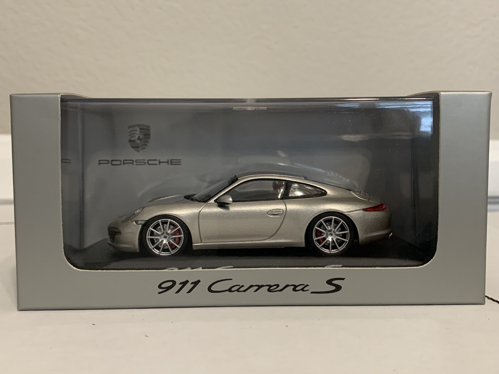Porsche 911 Carrera S (991) Palladium Metallic Minichamps 1:43