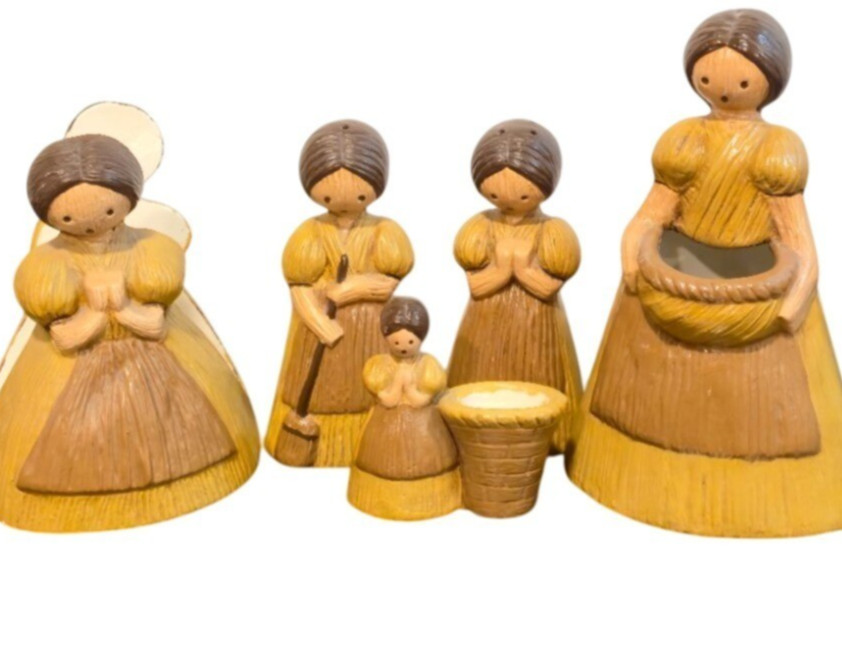 Vintage Cornhusk Girl Table Decor Salt & Pepper Shakers Napkin toothpick holder
