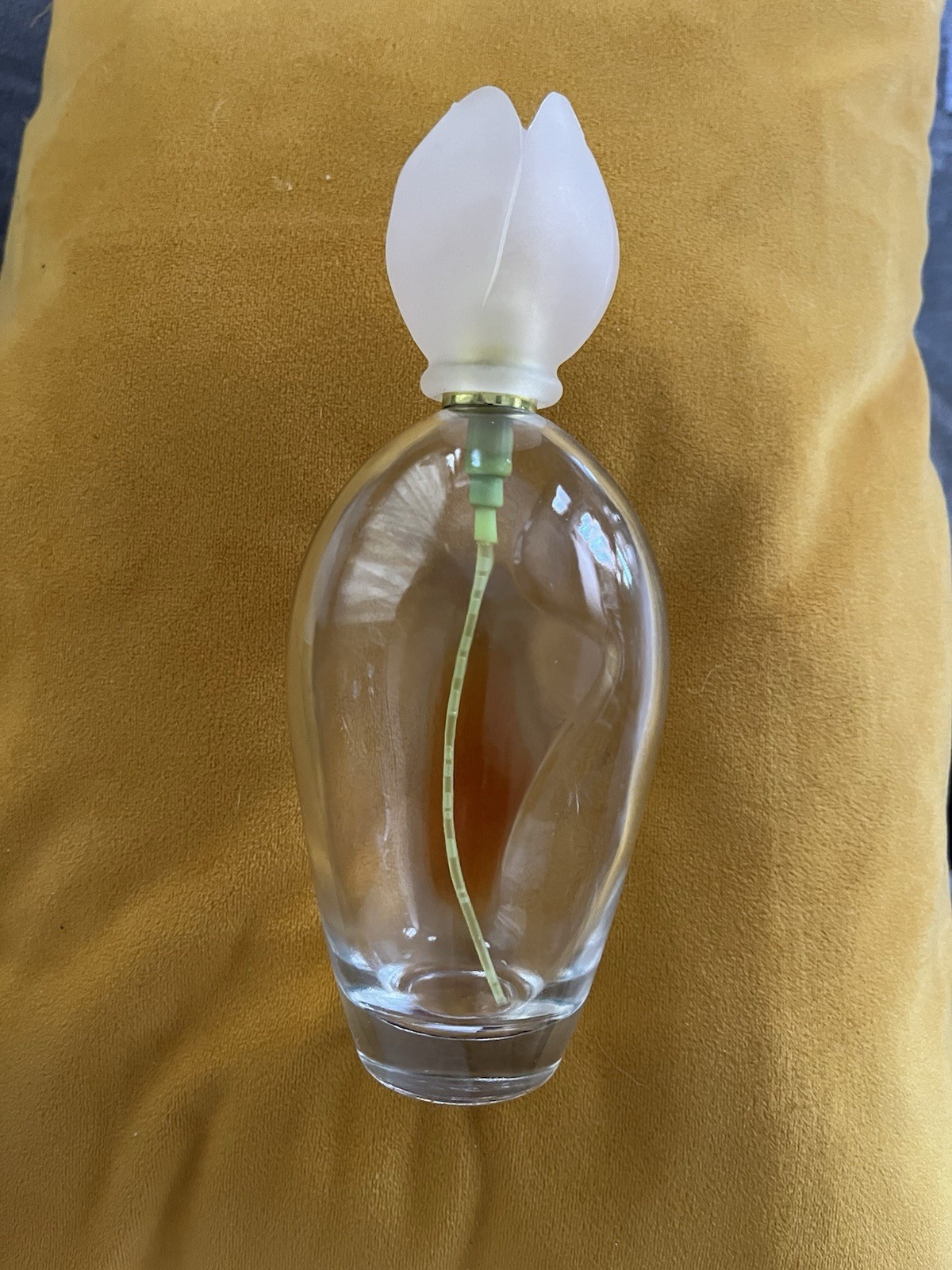 VINTAGE Large CHLOE NARCISSE FLOWER YELLOW PERFUME SPRAY BOTTLE EMPTY 7”