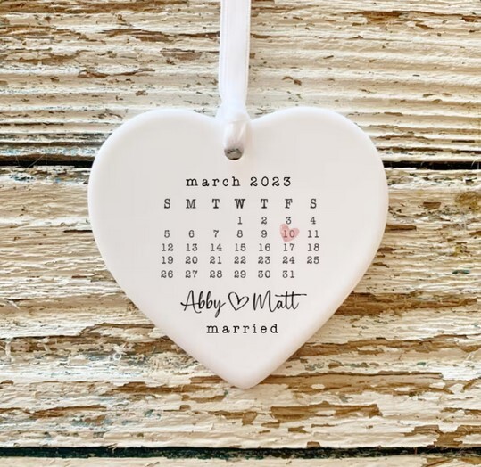 Personalize Married Ornament , Wedding Gift , Wedding Date , Anniversary