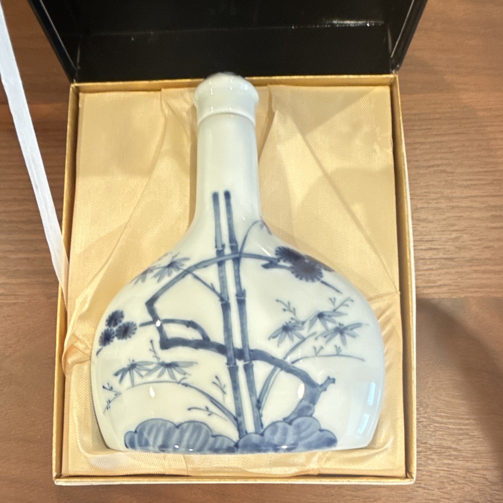 Vintage Japanese Blue & White Porcelain Sake Decanter Bottle w/ Cork & Box