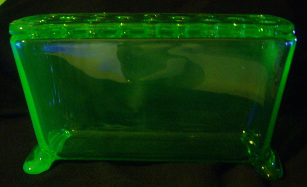 VTG Fostoria 1920s Uranium Green Depression Glass Flower Frog Footed Box Vase