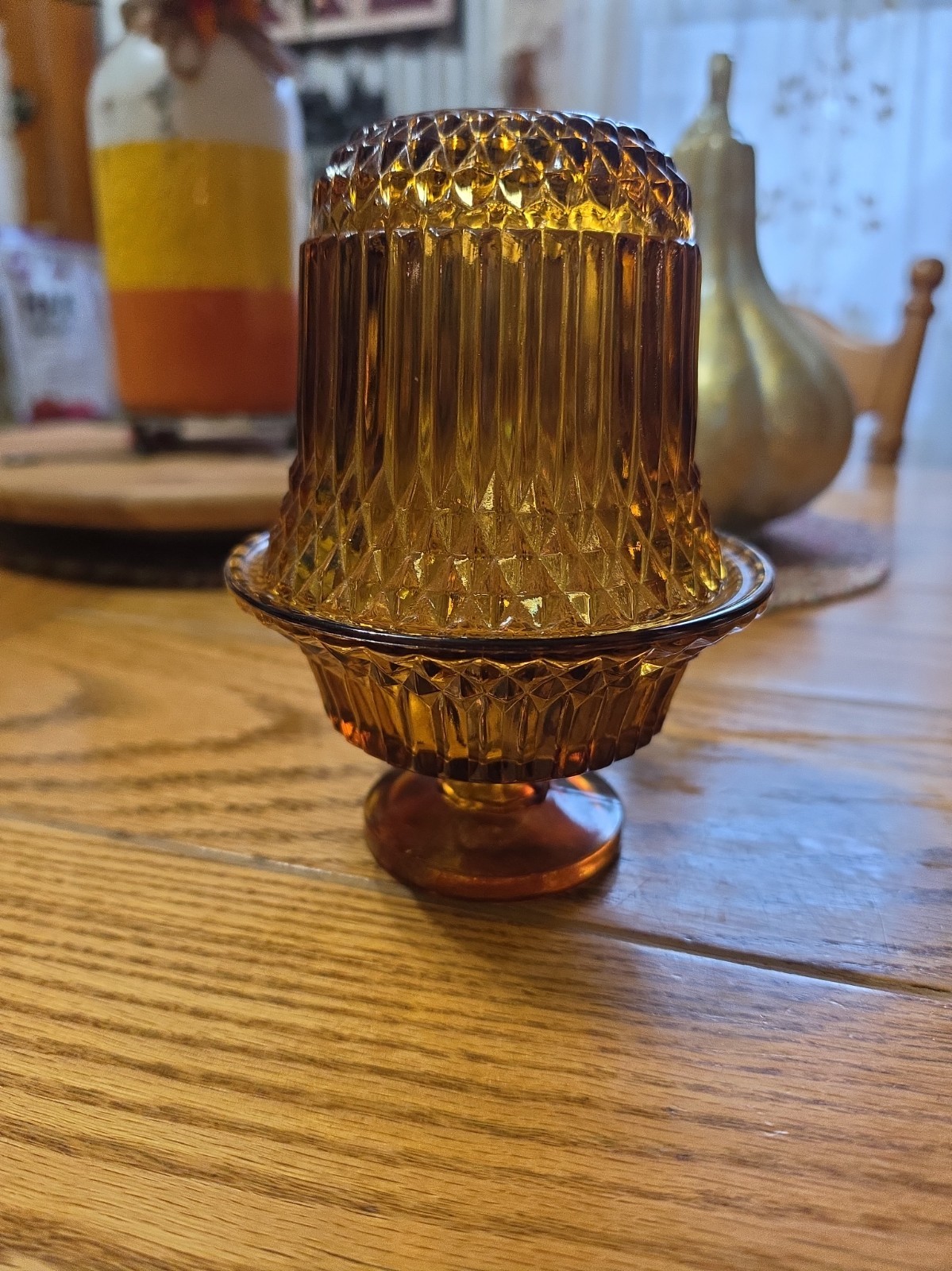 Vintage MCM Indiana Glass Diamond Point Golden Amber Fairy Lamp