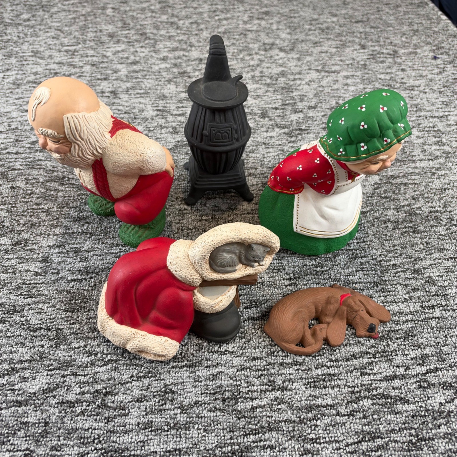 Vintage Hand Painted Ceramic Santa Mrs Claus Warming Stove Christmas Set of 5