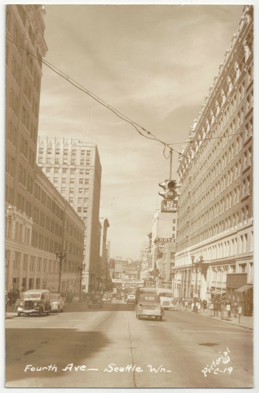 1940's Seattle, Washington - REAL PHOTO Fourth Ave., Autos - Vintage Postcard
