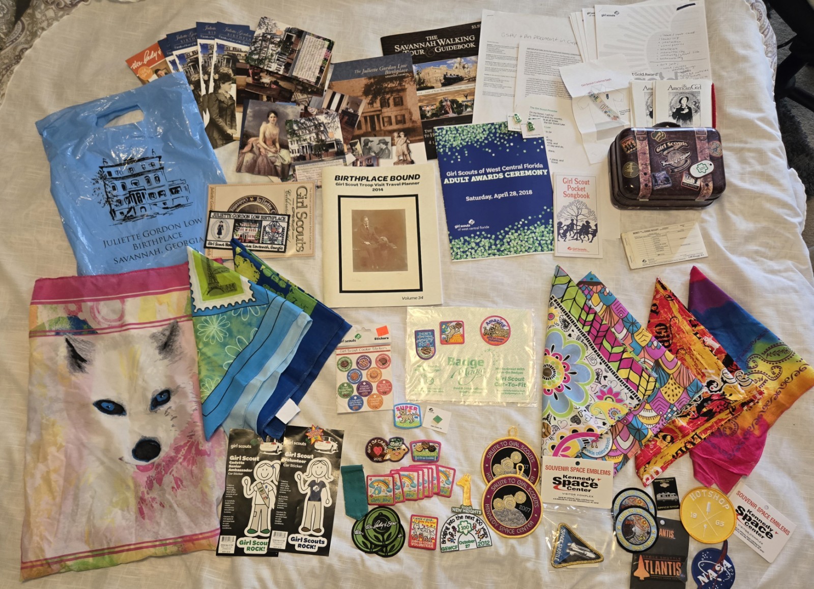 GSA Girl Scout Lot/90+, Patches, Pins, Bandanas, Lowe House Info + More 2008-17 GSA Girl Scout Lot/90+, Patches, Pins, Bandanas, Lowe House Info + More 2008-17