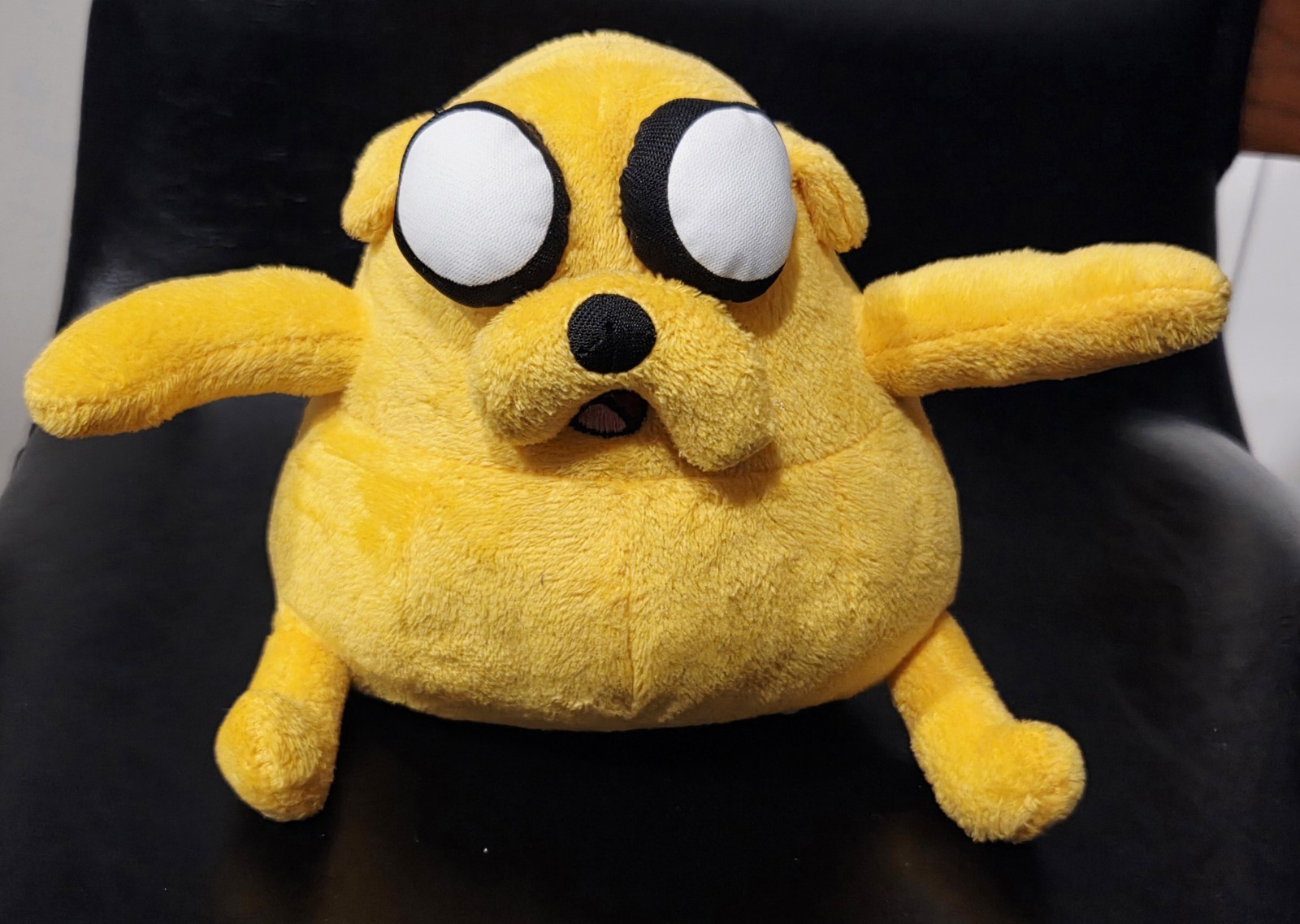 CUTE Jazwares Adventure Time Jake The Dog Cartoon Network Yellow 7” Fat Plush