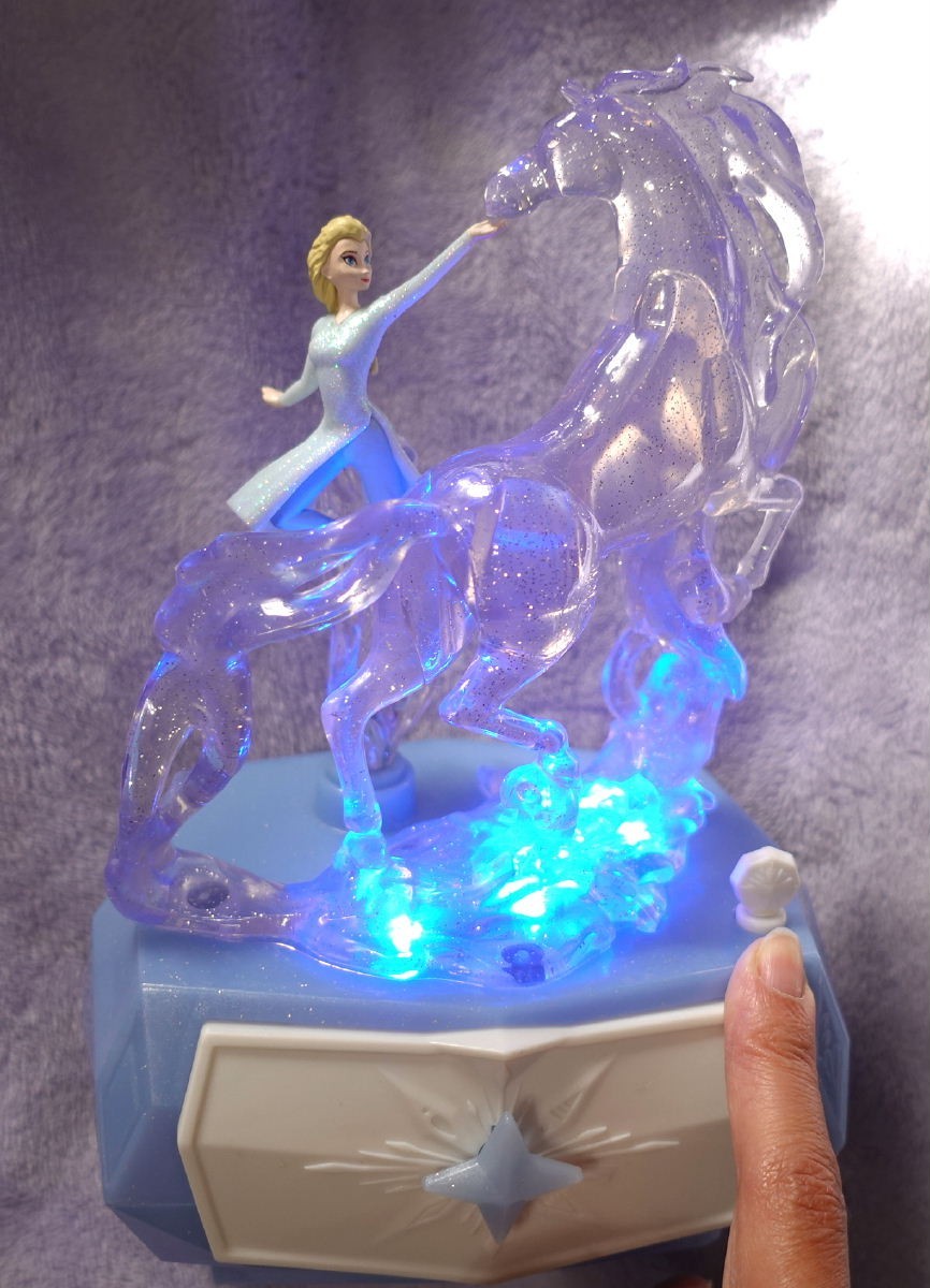 Jakks Pacific Frozen 2 Elsa Water Nokk Horse Musical Light Up Jewelry Box Works