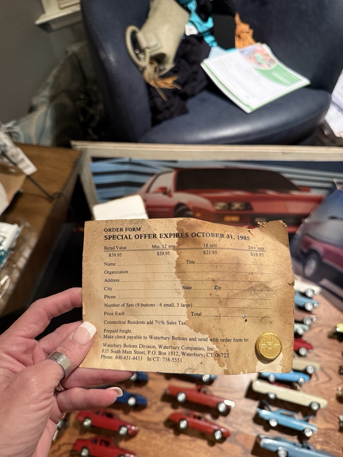 Vintage 1985 Chevrolet Dealership Order Form/Gold Chevy Bow tie Button Waterbury