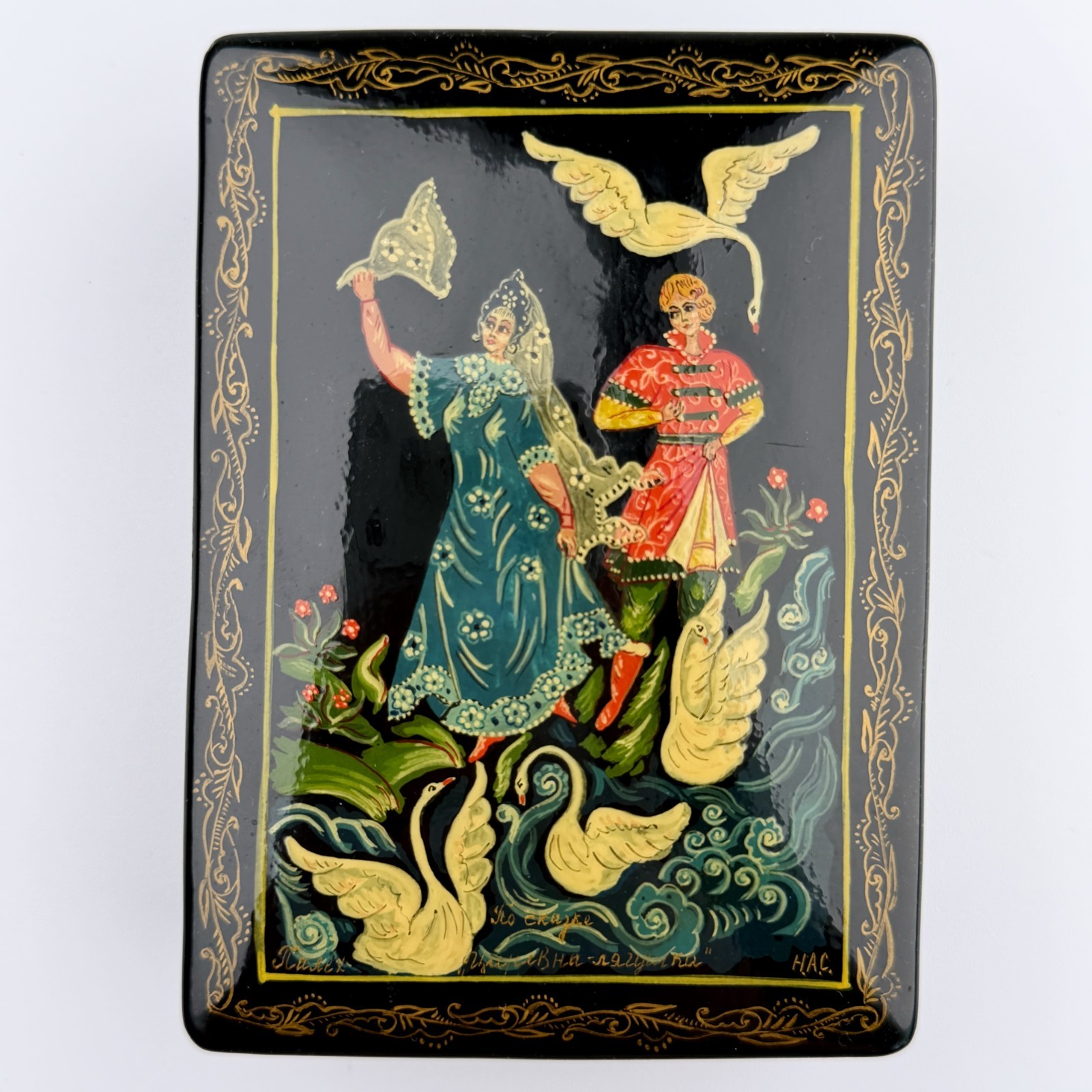 Vintage Hand-Painted Palekh Russian Lacquer Box – 
