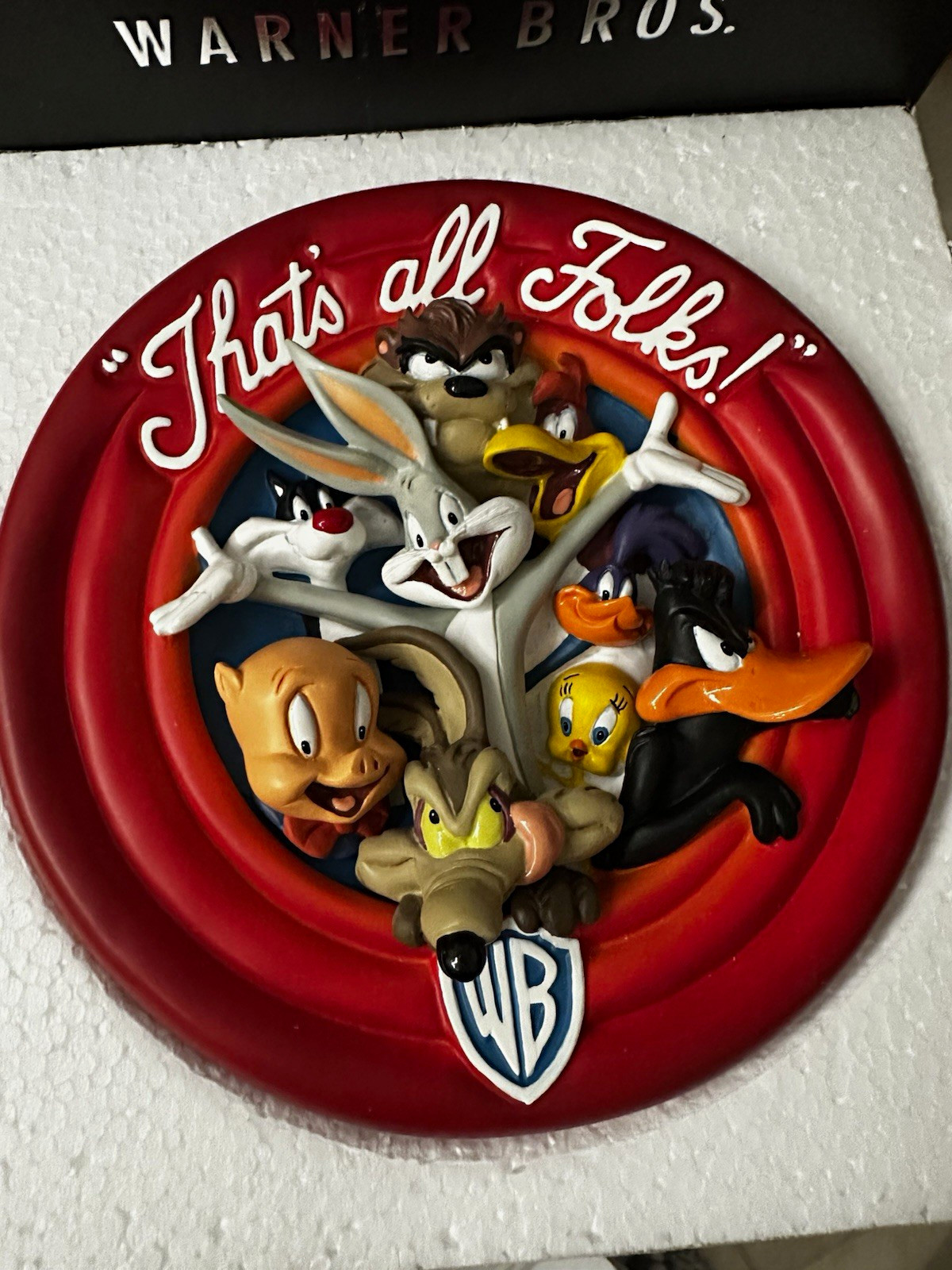 Vintage Warner Bros. Looney Tunes 3D Limited Edition Collector Plate w/ Rack