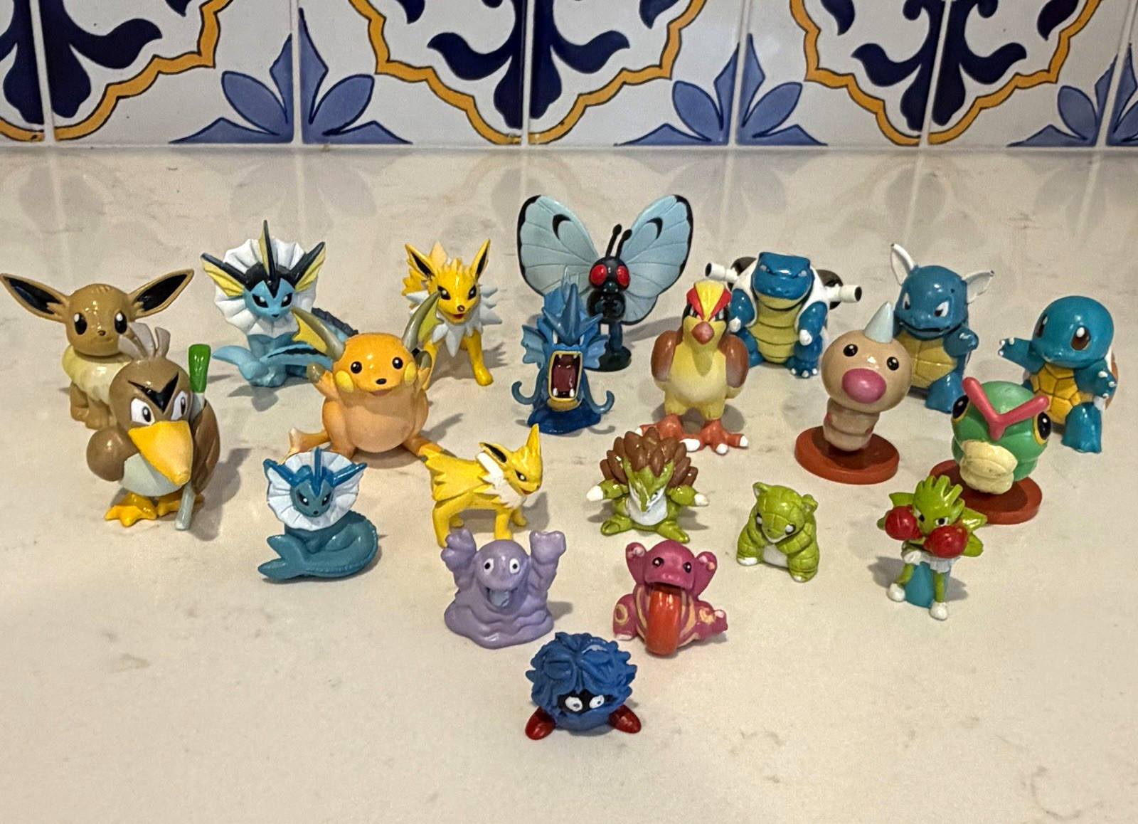Pokémon Vintage 1999 Tomy Figure LOT of 21 - Eevee Blastoise Squirtle and MORE