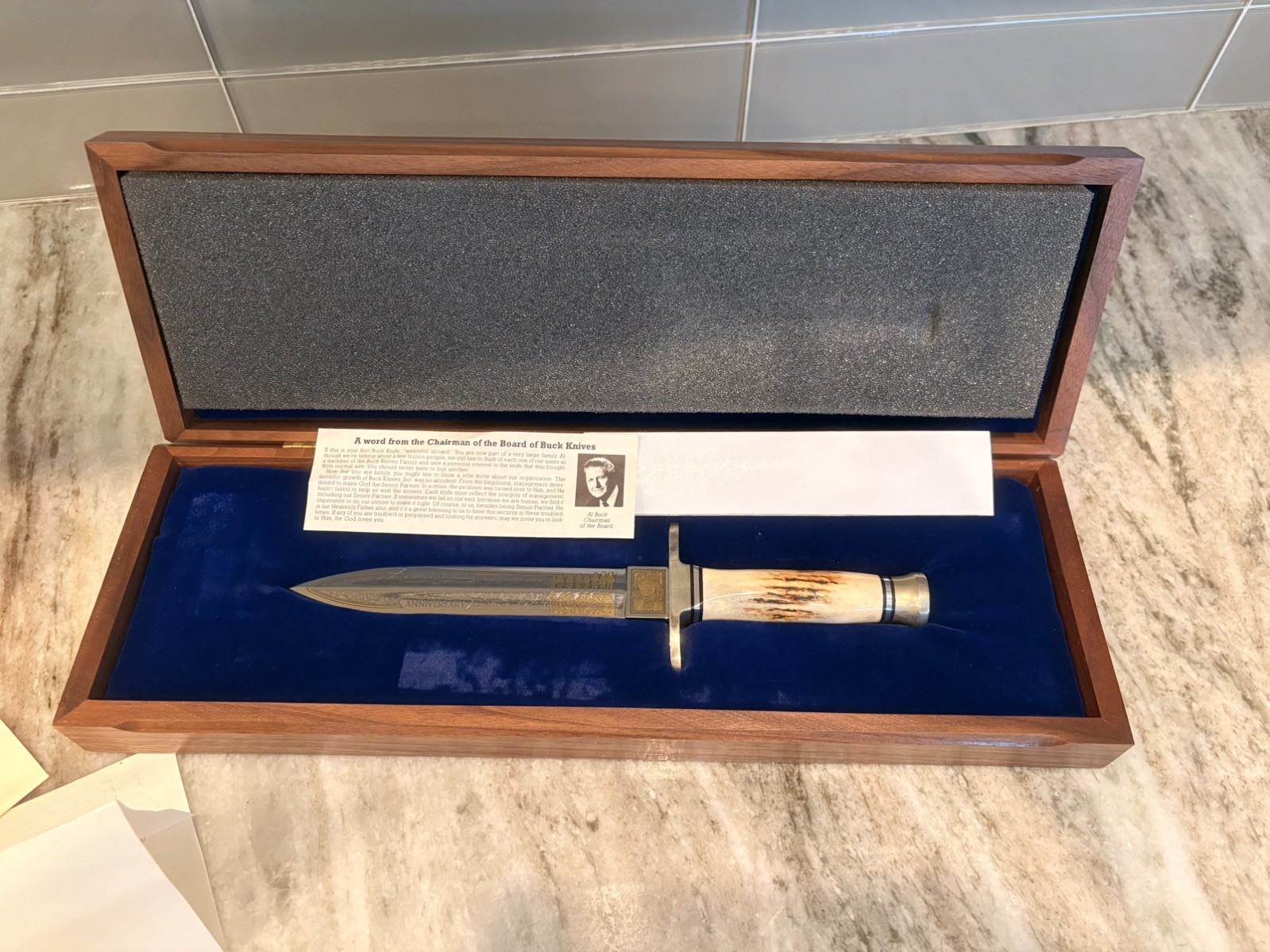 VINTAGE STUNNING BUCK STAG GERONIMO PEACE DAGGER NEVER USED IN BOX, RARE Find