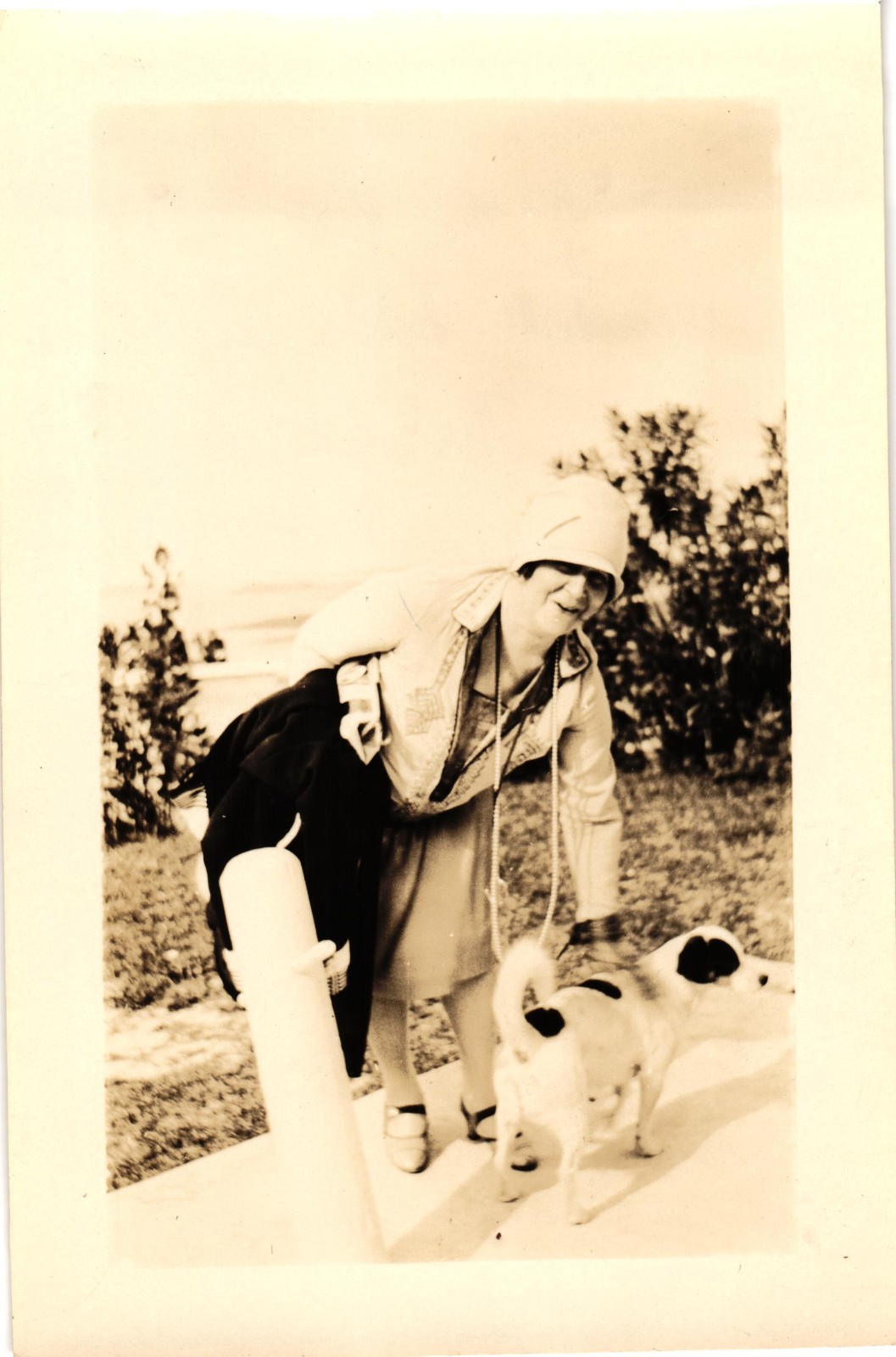1929 Bermuda Gibbs Hill Lighthouse Mrs Parker Dogs Vintage Snapshot Photo