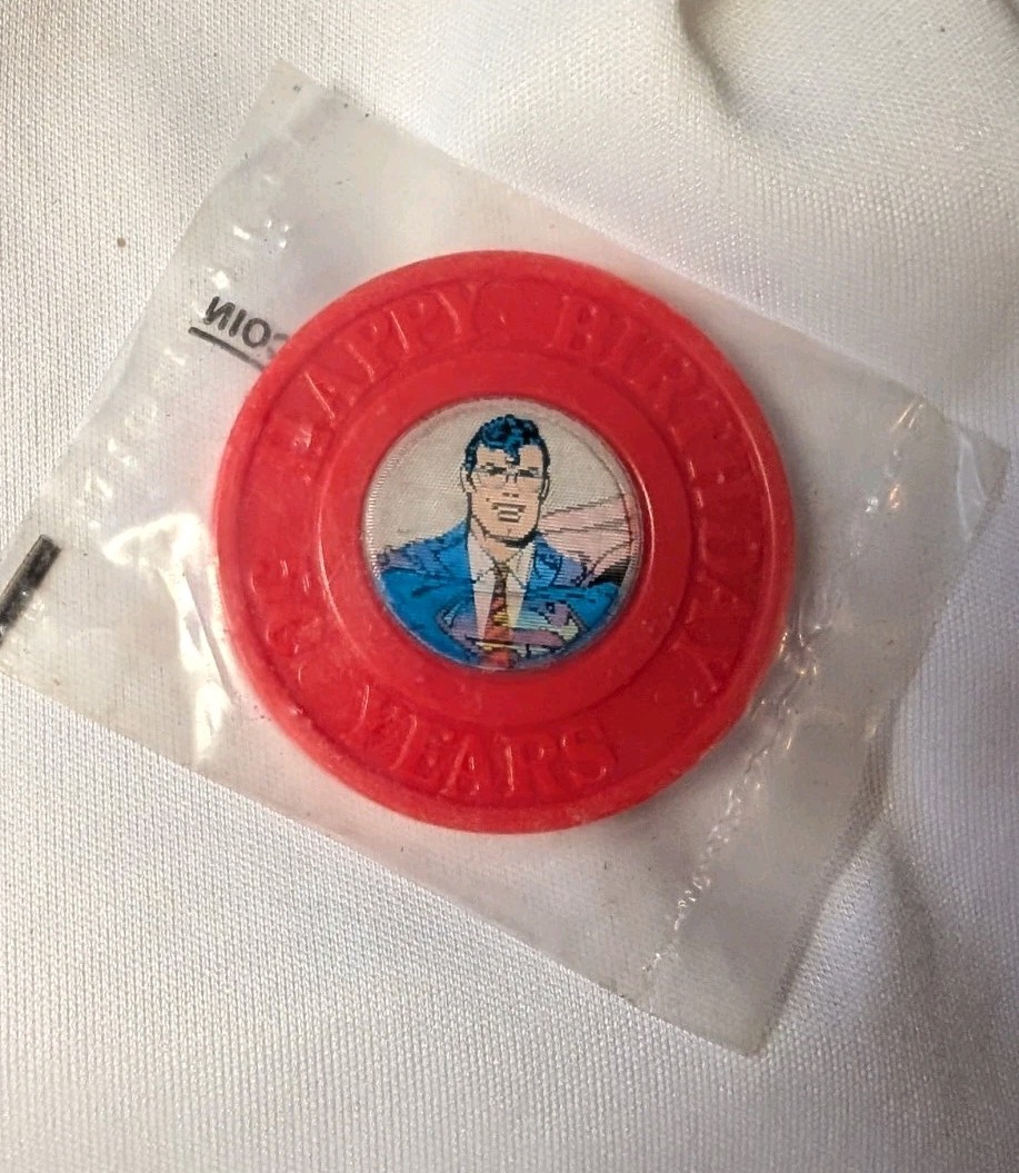 Vintage 1982 Superman Lenticular Plastic Coin 