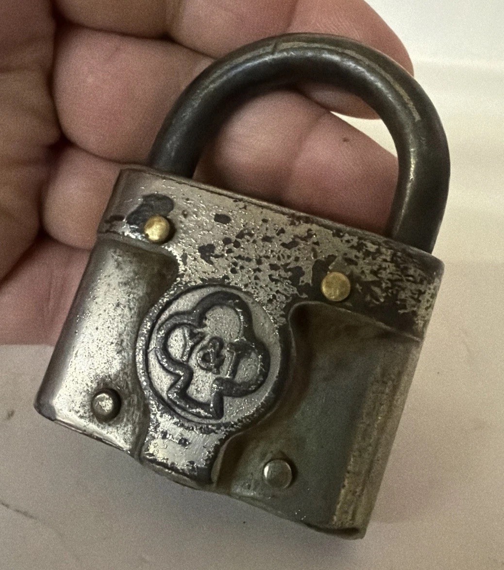 Vintage Antique Yale Y&T Clover Club Padlock Great Patina (Collectible / No Key)