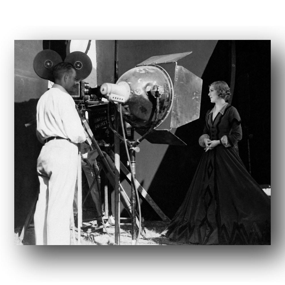 Mary Pickford Photo 8x10 Filming Secrets 1933 Movie Set