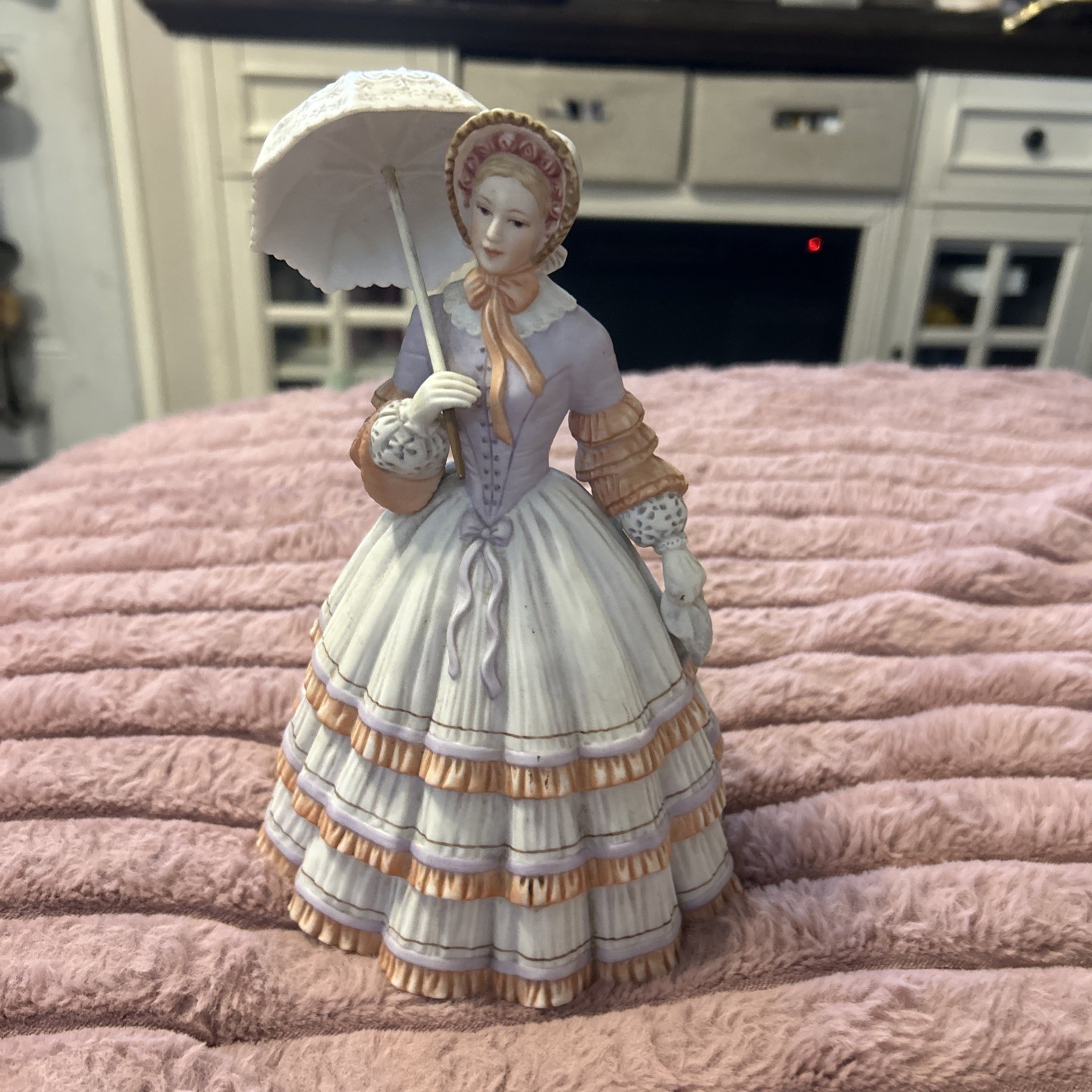 Lenox Springtime Promenade Lady Parasol Collectible Porcelain Figurine