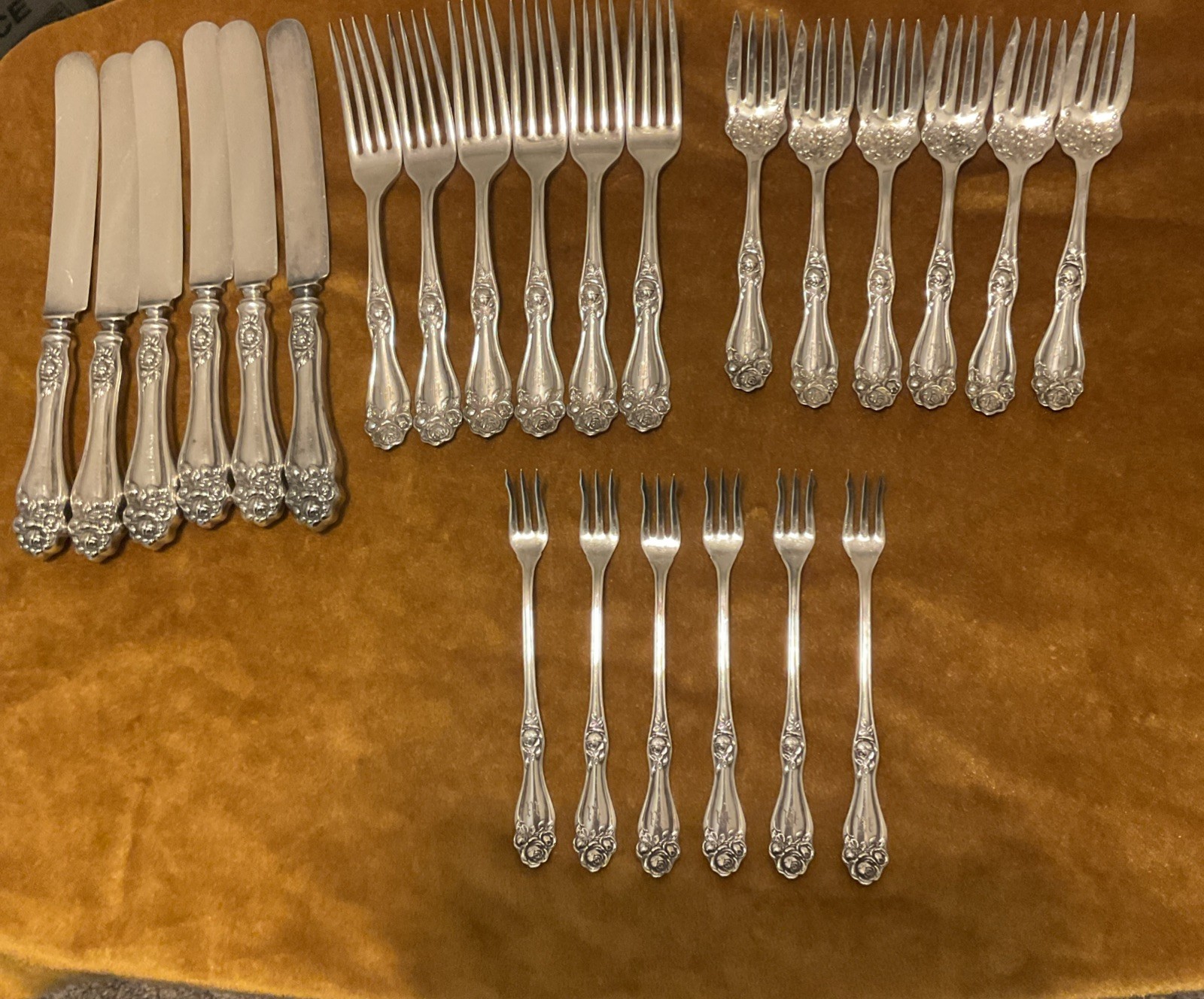 Antique Silver-plate Holmes & Edwards XIV American Beauty Rose 24 Pcs W/ M-mono