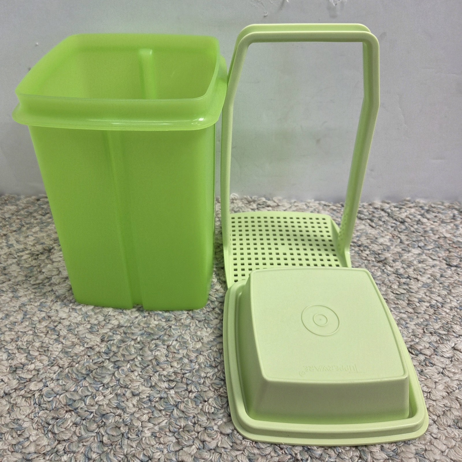 Vintage Tupperware Pick-A-Deli Container 70s Pickle Keeper Avocado Green