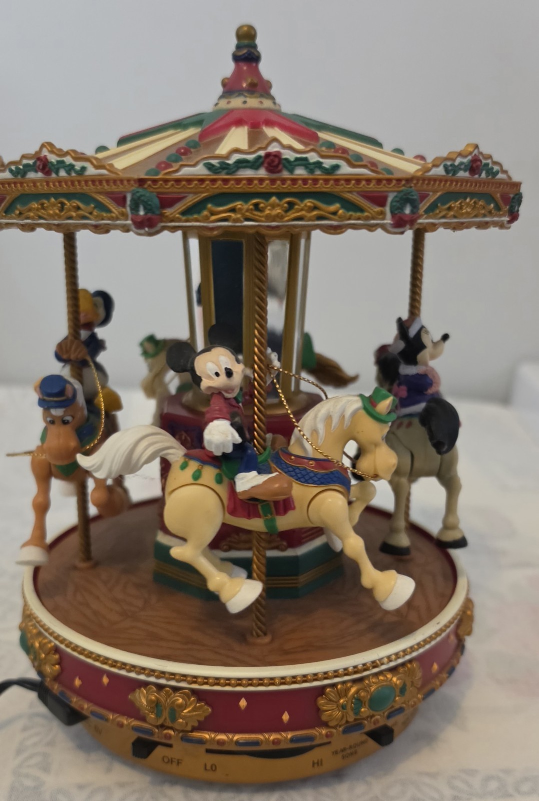 Vintage 1996 Mickey-Go-Round Carousel Animated Figures 50 Holiday & Other songs