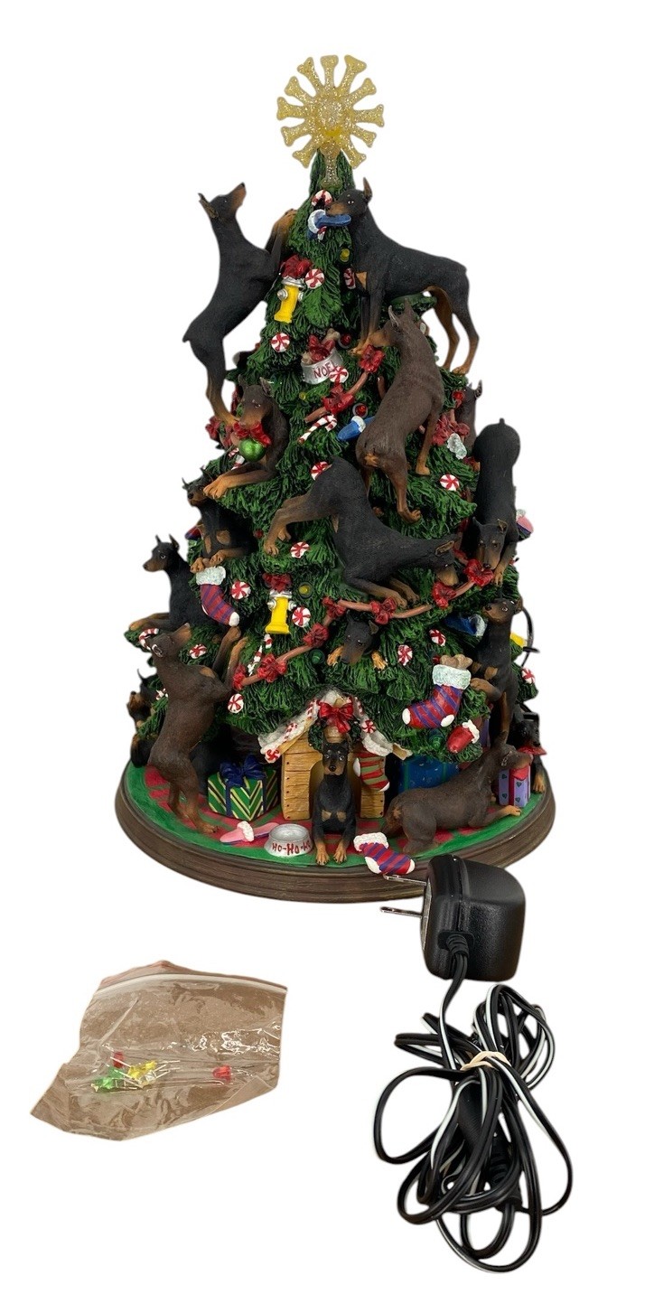 Danbury Mint Doberman Pinscher Dog Christmas Tree Lights Up Sculpture Rare 13\