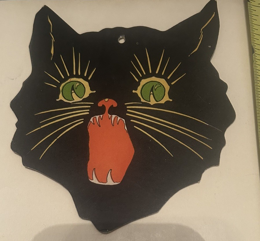 Vintage 1930s Halloween Screaming Black Cat Face Die Cut Cardboard Decoration