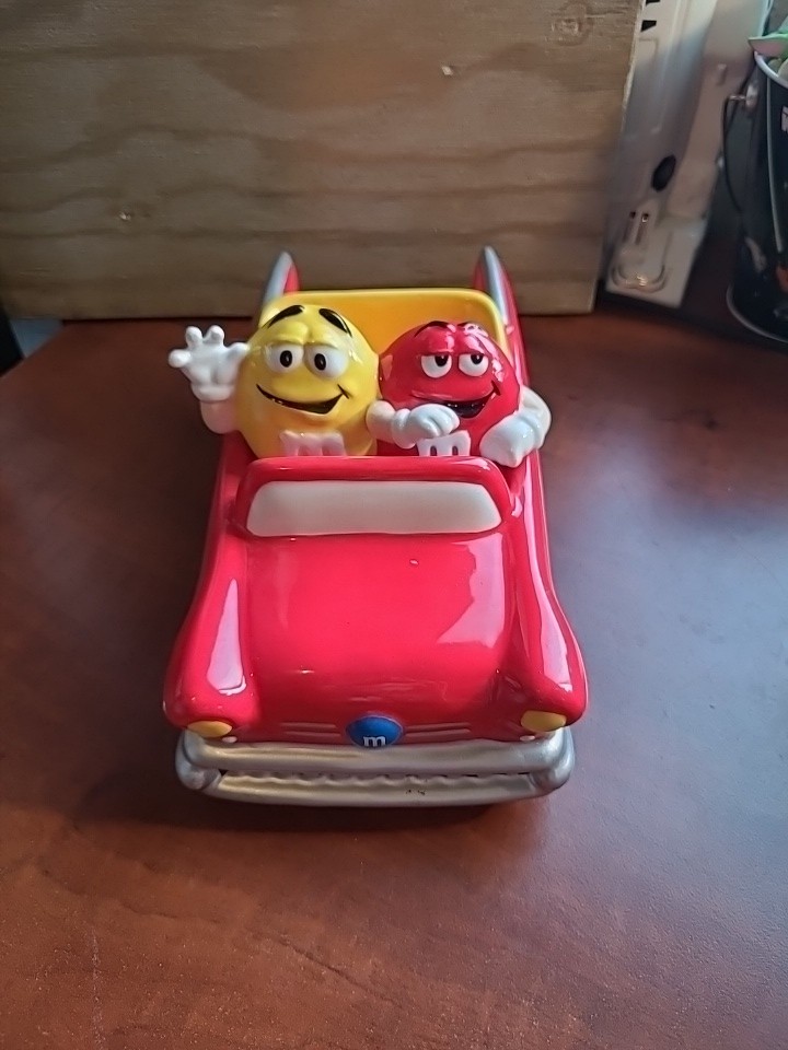 Ceramic 2002 M&M\'s Red 57 Chevy Belaire Hot Rod Candy Dish w/Yellow Flames - VTG