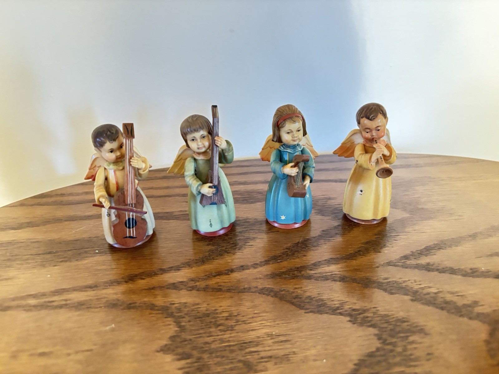 ANRI TORIART 4 WOODEN ANGELS WITH INSTRUMENTS