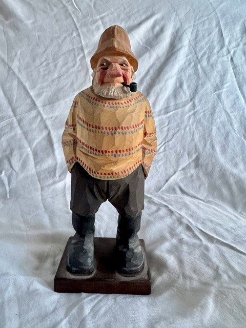 VINTAGE 1964 C.O. Trygg Hand Carved Painted Man w Pipe Signed Figurine Sweden