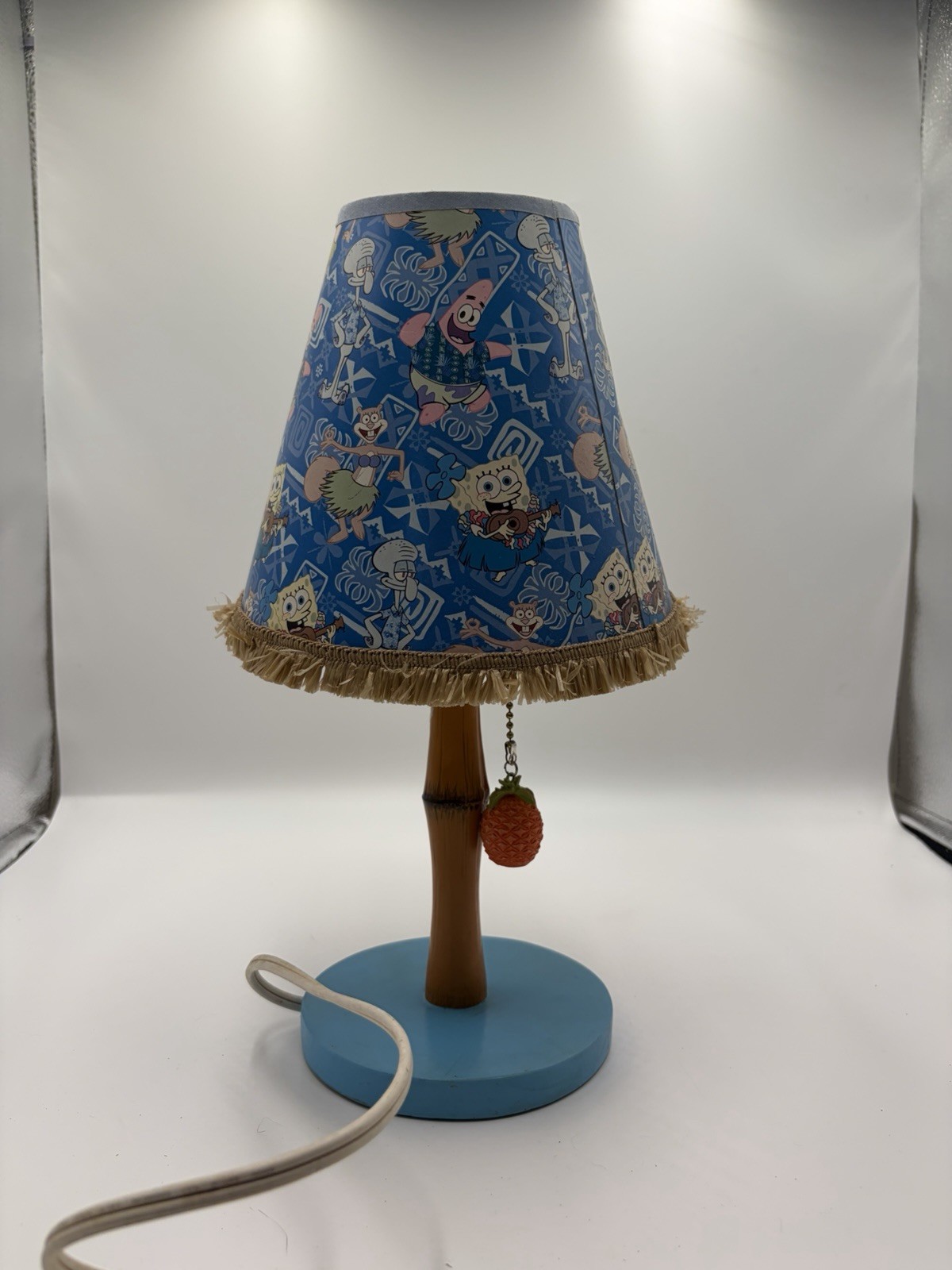 2004 Nickelodeon SpongeBob Tiki Table Lamp - Tested Working