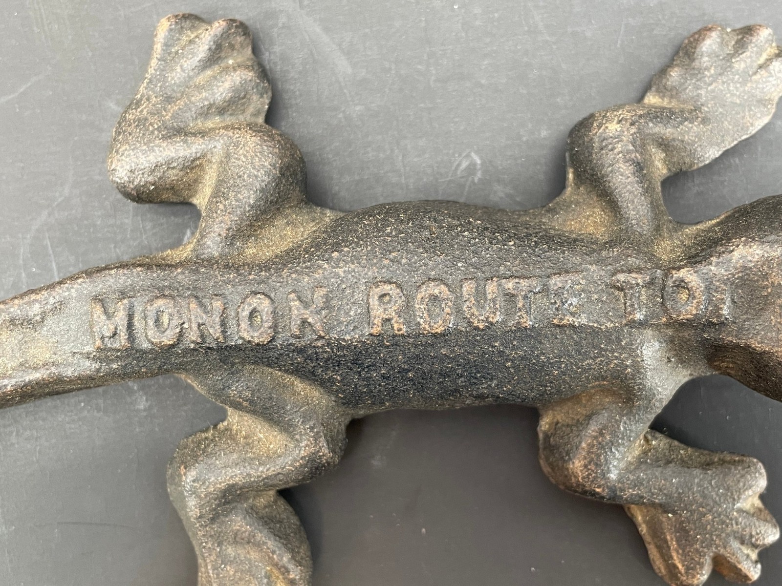 Vintage Cast Iron MONON ROUTE TO Alligator Railroad Advertising Paperweight
