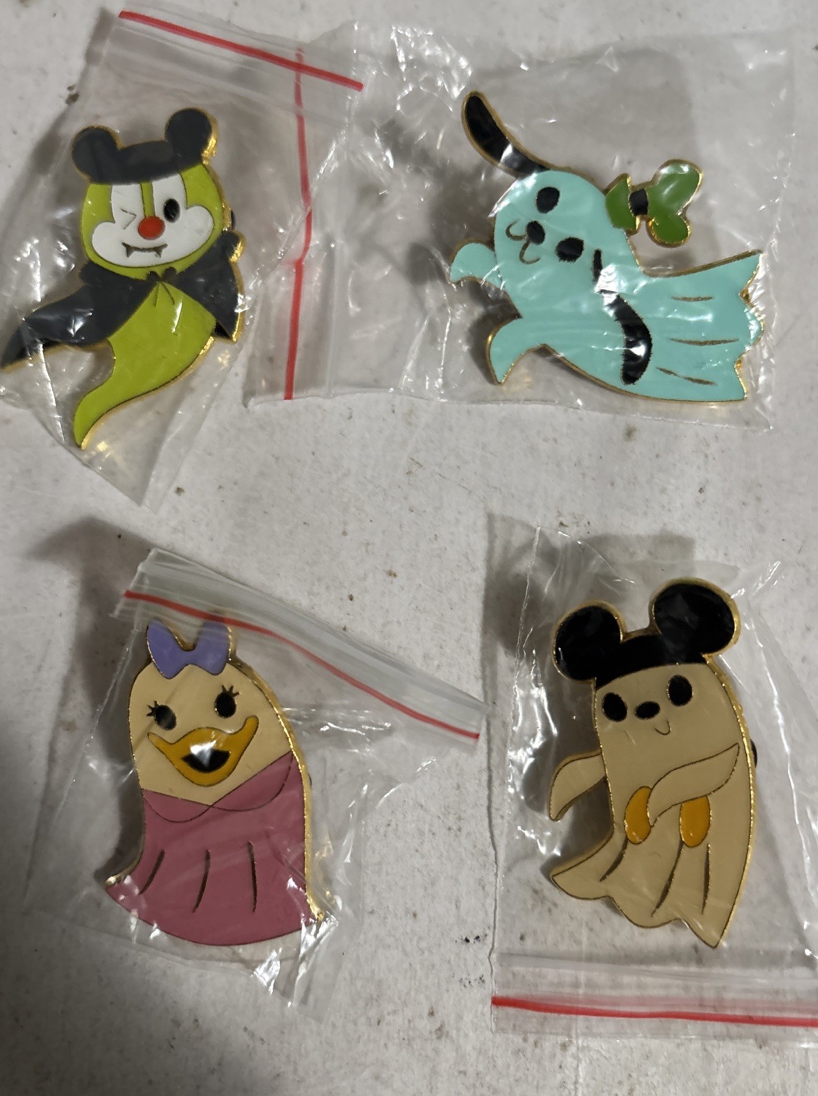 Disney HALLOWEEN GHOST Chibi Cartoon Pins lot of 4