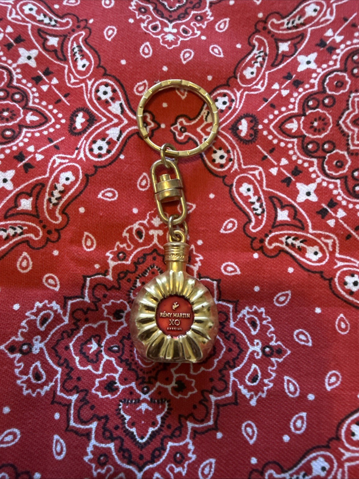 Old Vintage SPLENDID  KEYCHAIN \