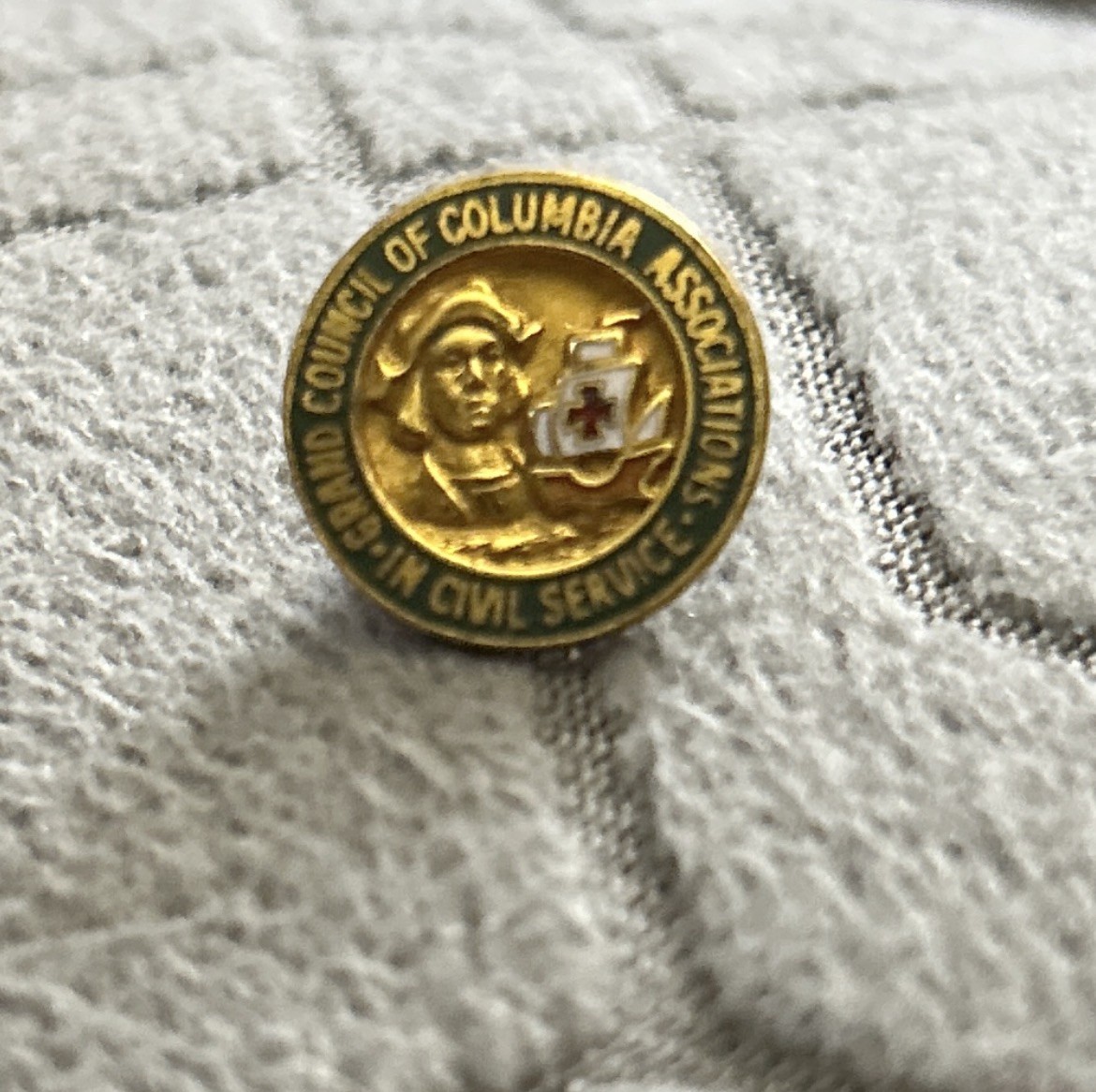 Vintage Grand Council of Columbia Associations Civil Service Lapel Pin Gold Tone