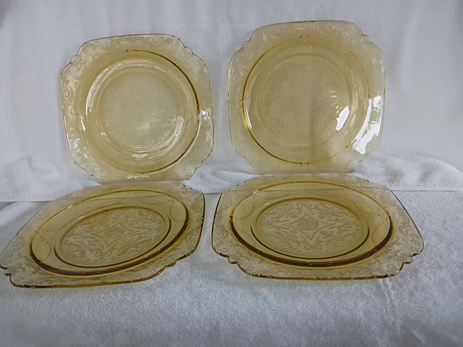 VTG Madrid Set of 4 Small Dinner Plates 9” by Federal Glass Company 1932-1939