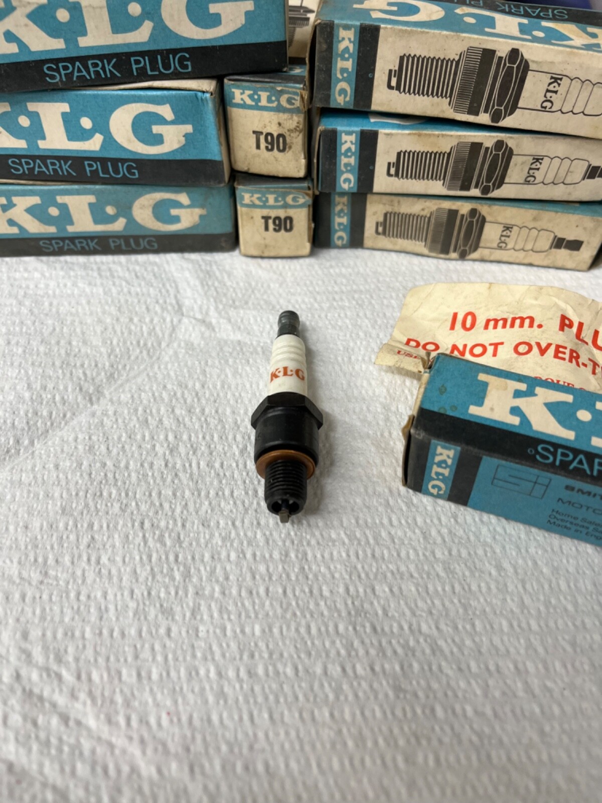 vintage KLG T90 spark plug New in box NOS
