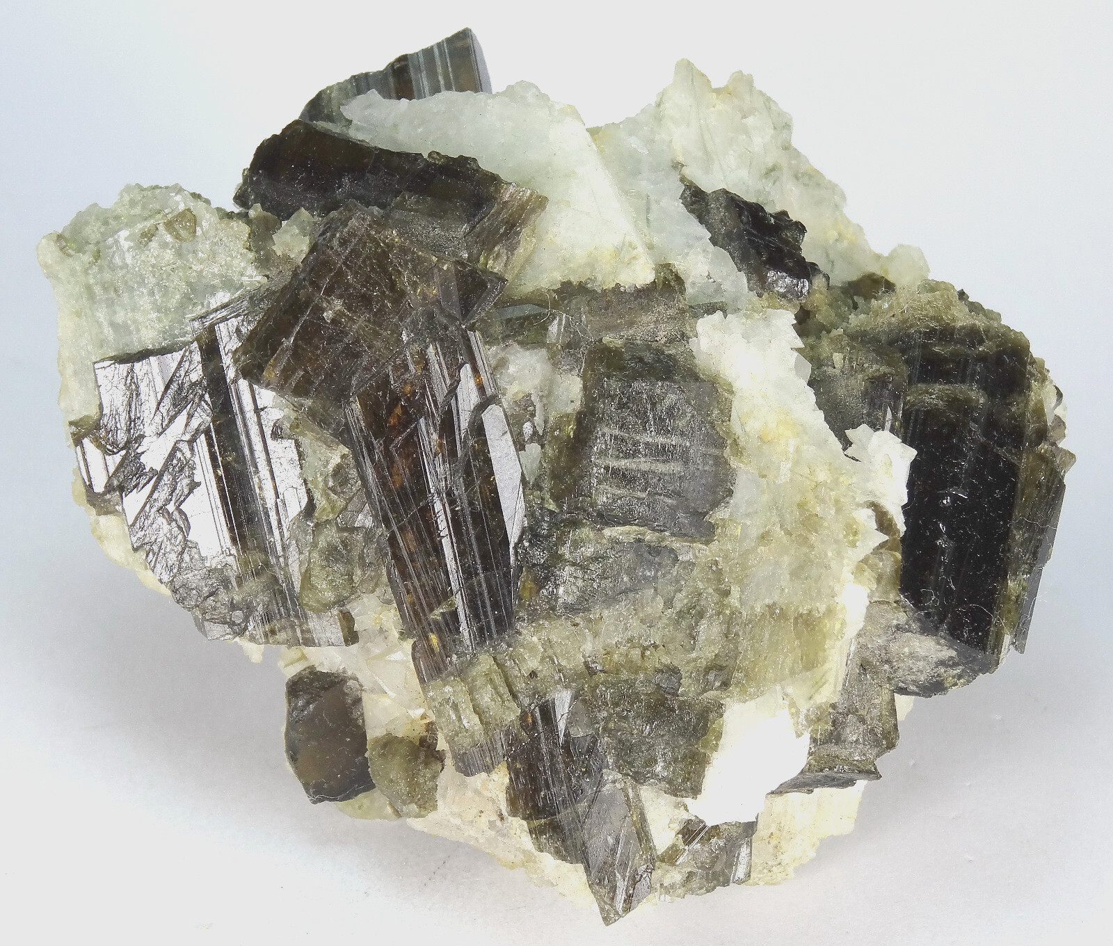 772 CARATS NATURAL EPIDOTE MINERAL & FELDSPAR MINERAL FROM PAKISTAN, (C-36)