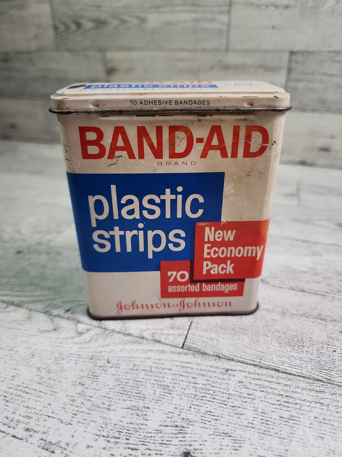 Vintage 1983 Band Aid Tin Box Code 5627 