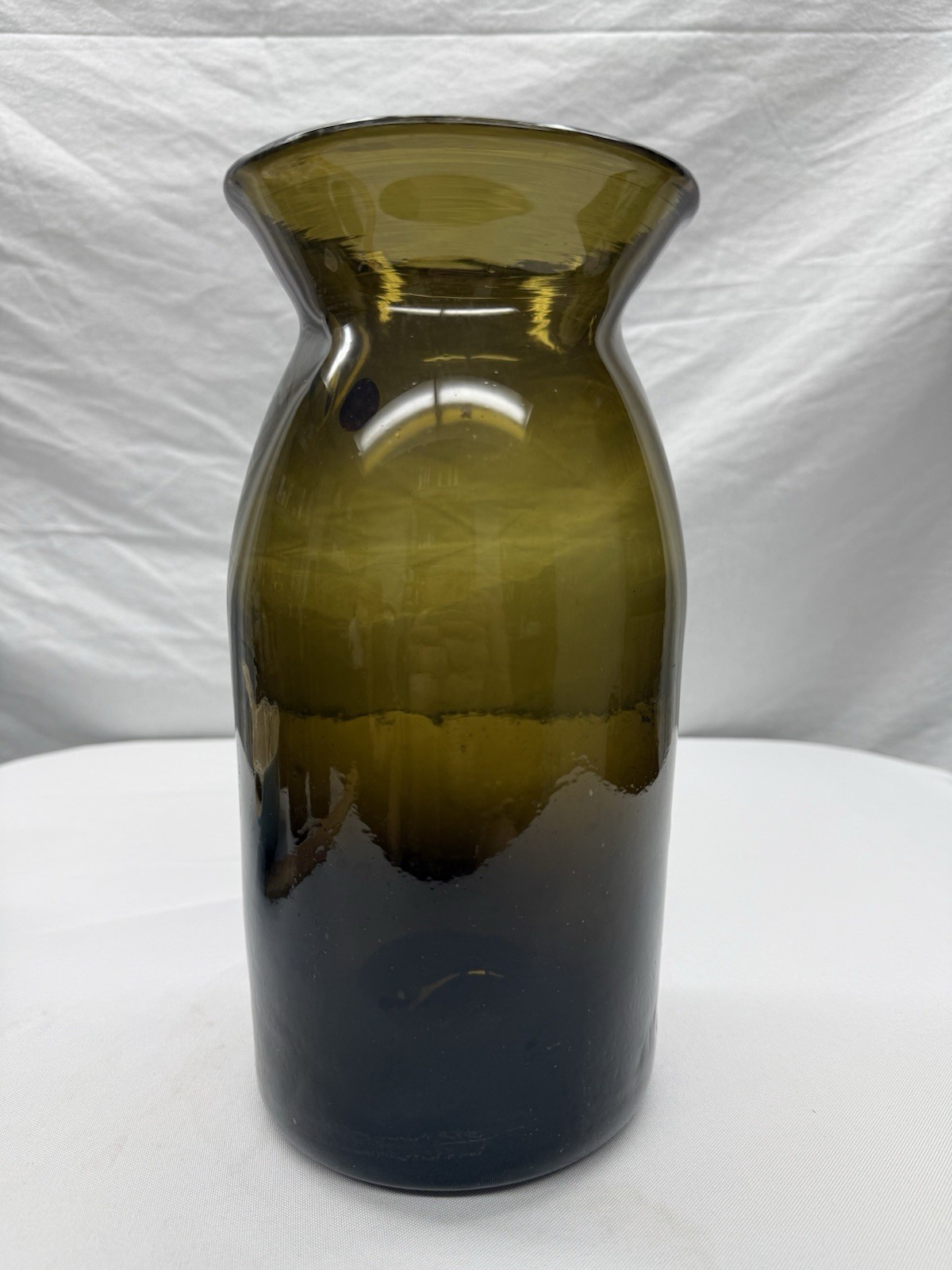 Antique Large Green French Flarred Lip Utlity jar - Pontil 