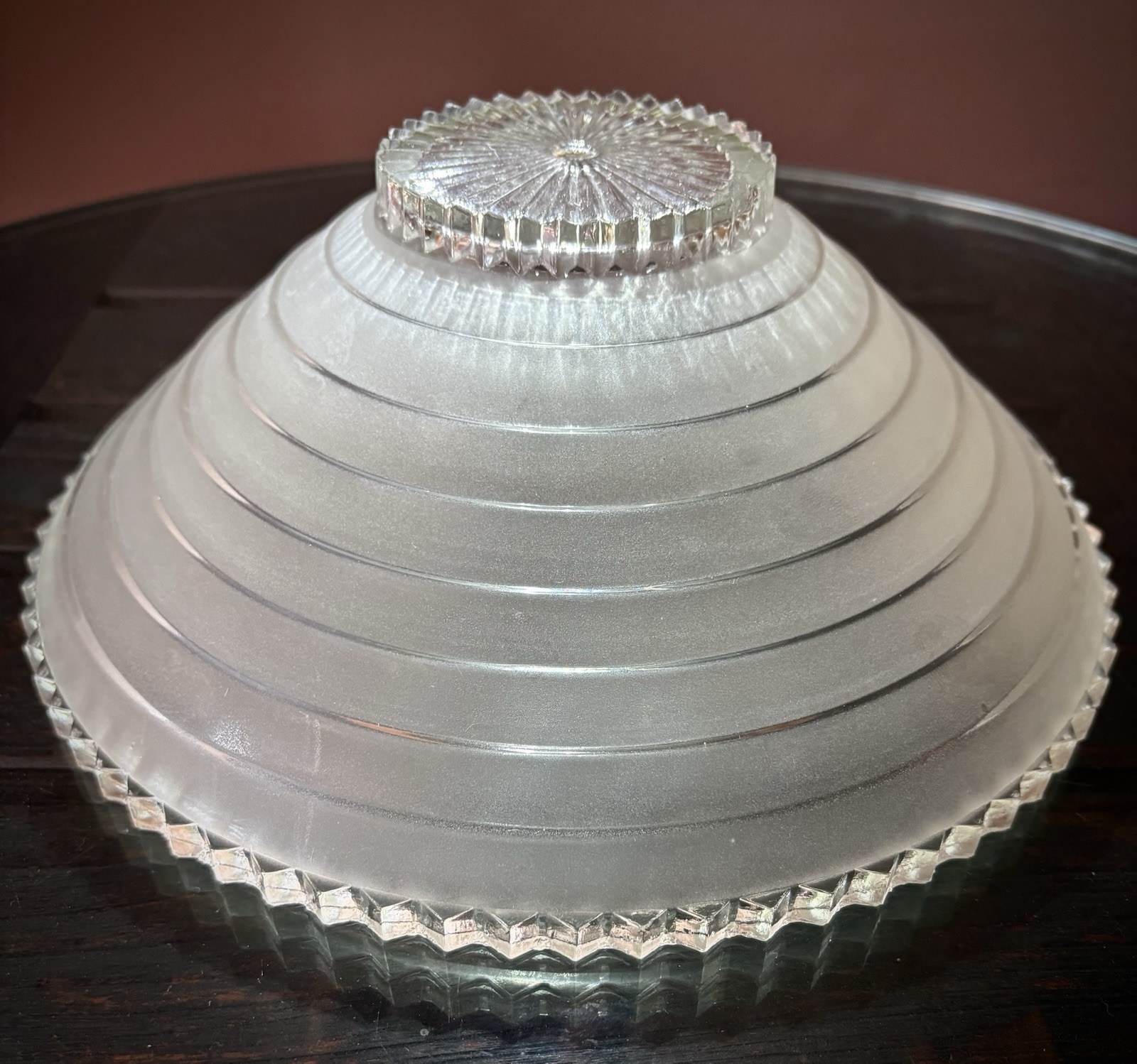 Antique 1920s-40s Art Deco Machine Age Boudoir Lamp Frosted Light Shade 10 1/4”