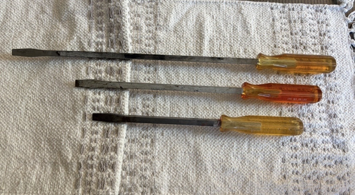 RARE 5 piece- vintage OTC heavy-duty square shank mechanics screwdrivers