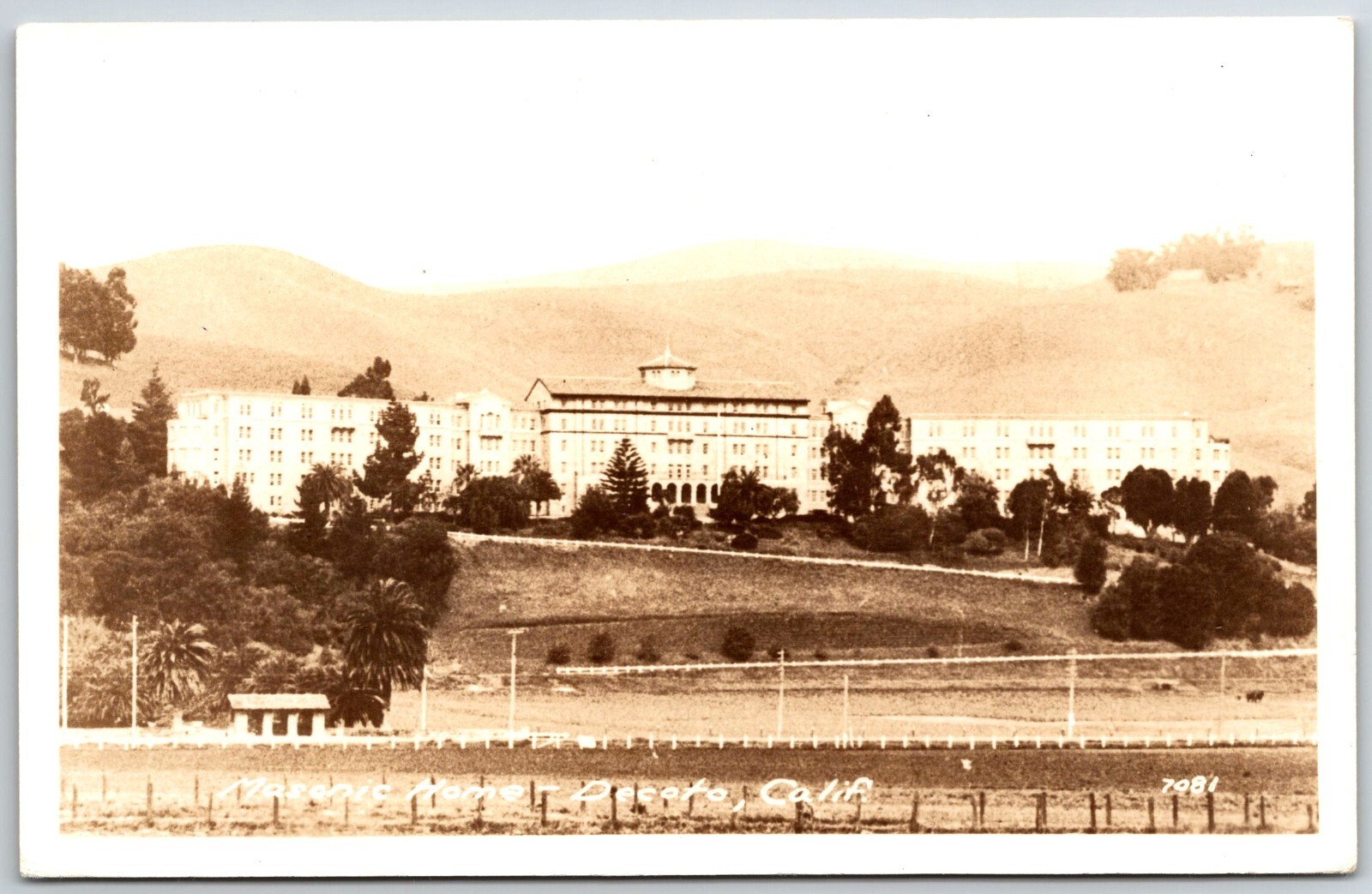 POSTCARD CA UNION CITY DECOTO MASONIC HOME ALAMEDA COUNTY CALIFORNIA RPPC