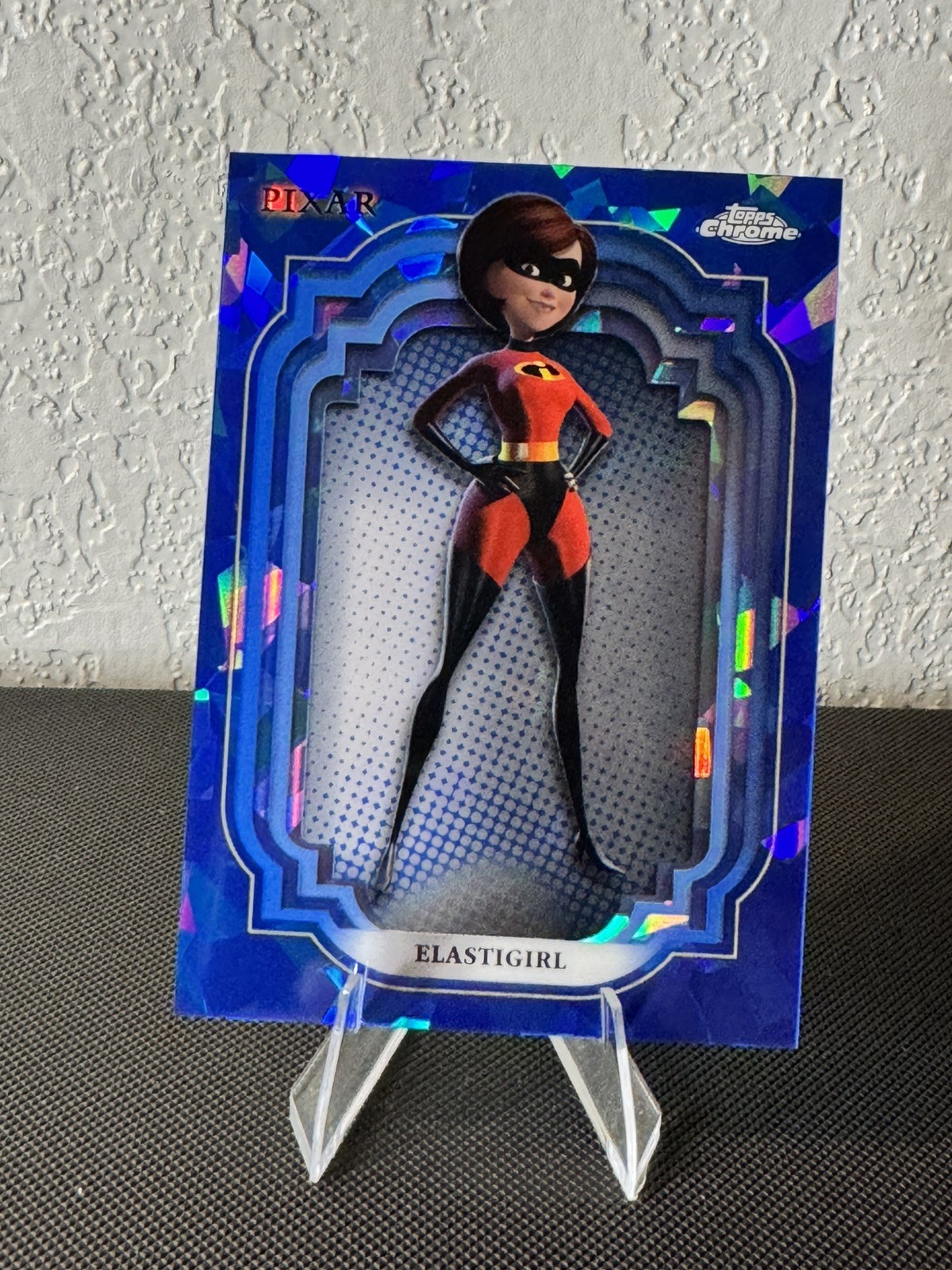 2024 Topps Chrome Disney #96 Elastigirl The Incredibles Pixar Blue Refractor 
