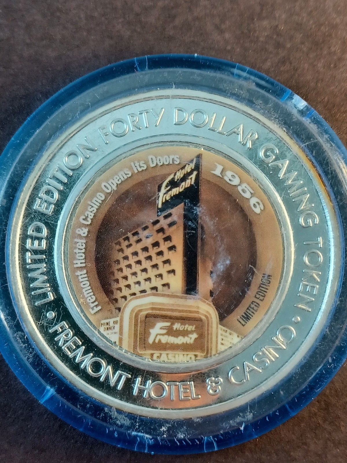 $40 GAMING TOKEN FREMONT CASINO LAS VEGAS  .999 SILVER.  RARE Blue Cap