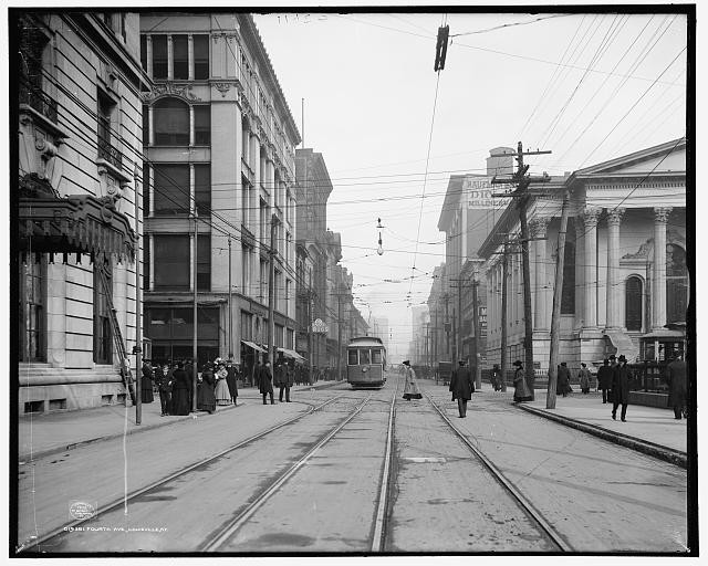Photo:Fourth Ave Louisville KY Streetcar c1906