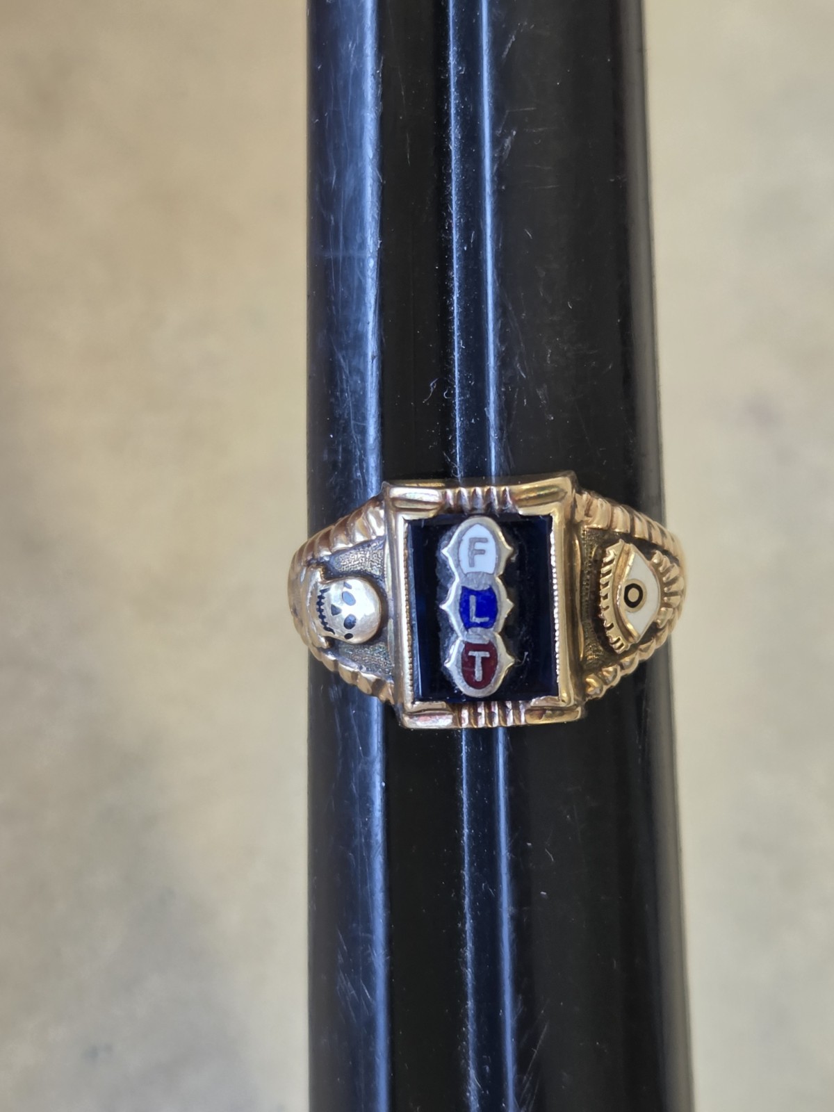 Vintage Odd Fellows FLT 10K Gold Ring Sz 11
