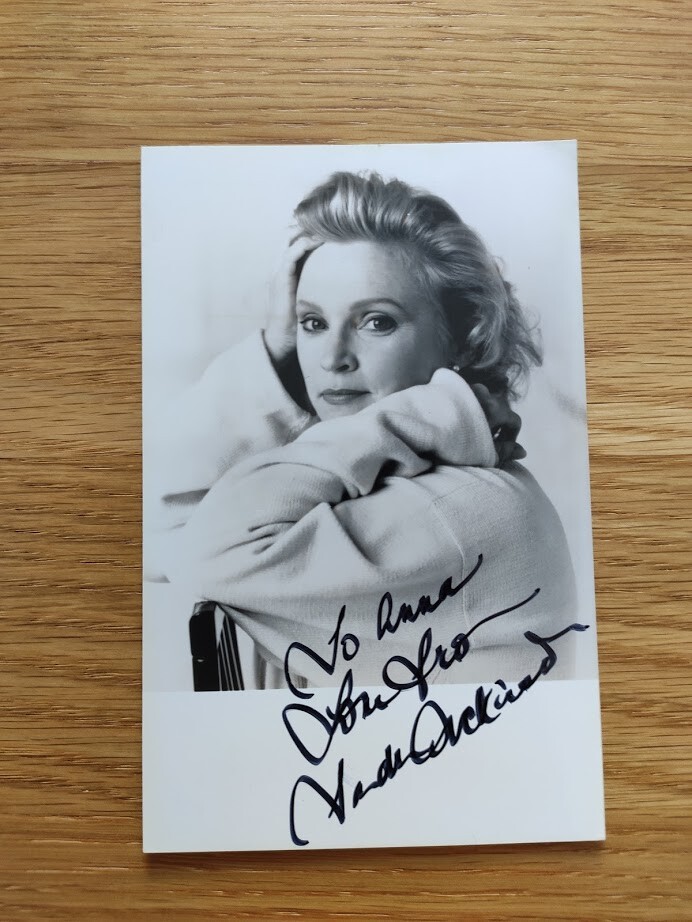 SANDRA DICKINSON Genuine Autograph on 6\