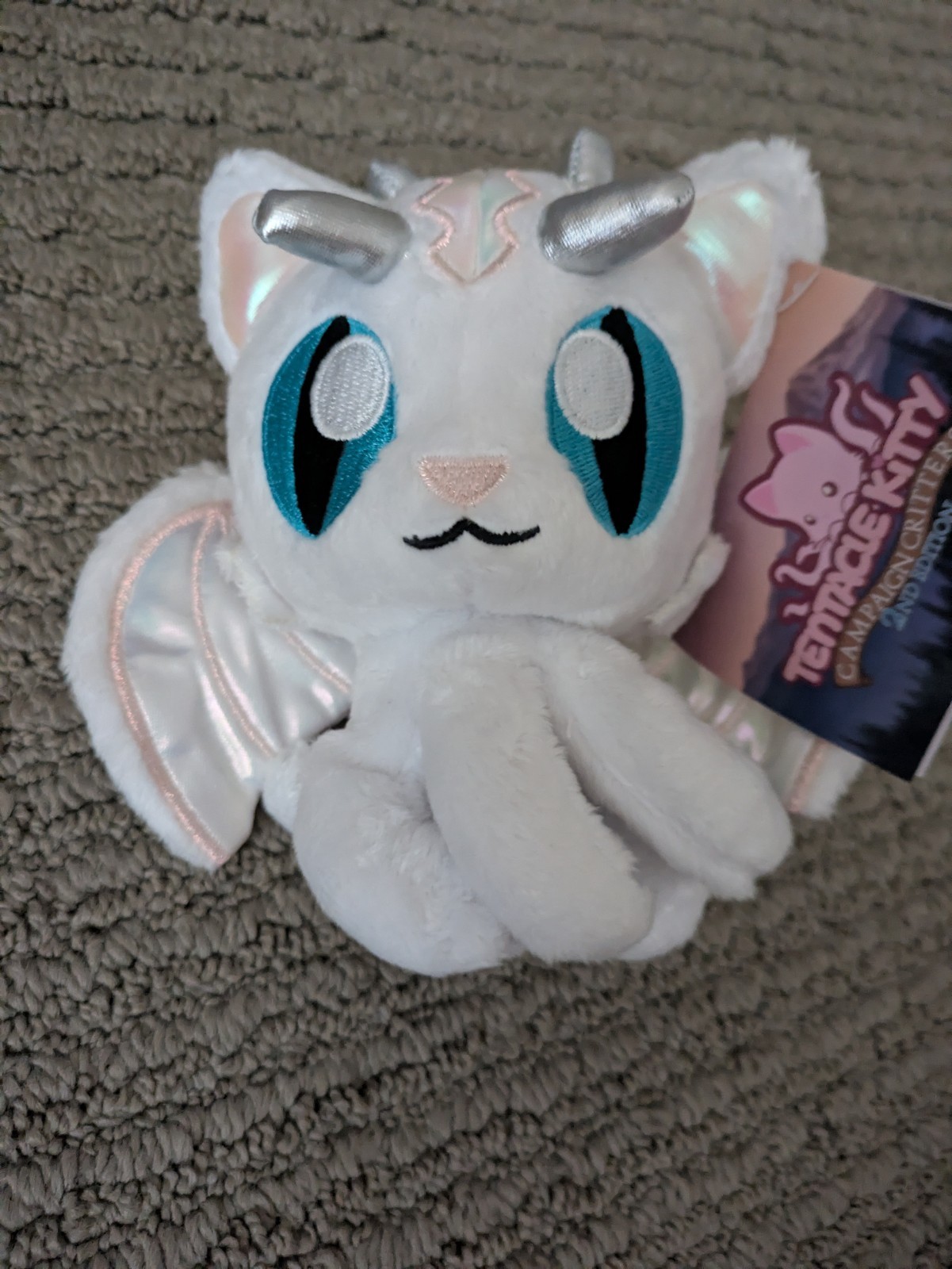 Tentacle Kitty Diamond Wyrm Little One Plush White/Silver/Blue Second Edition 
