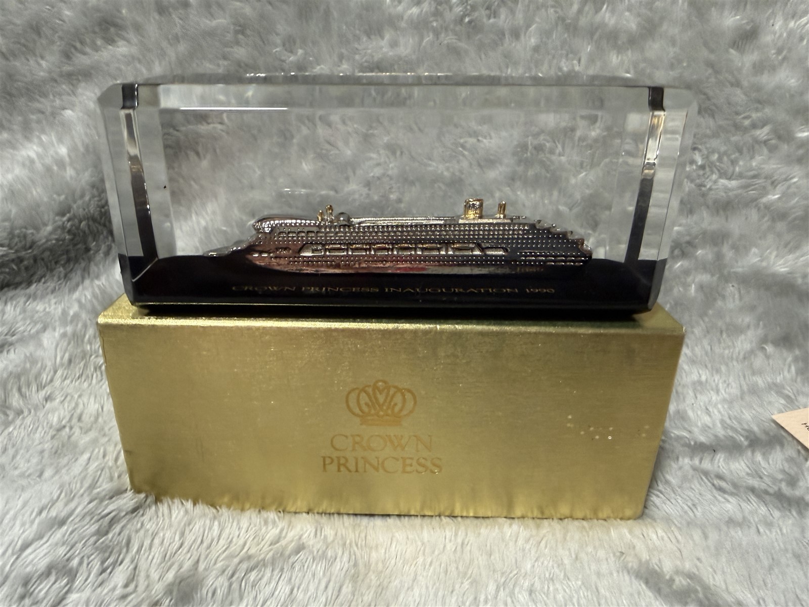 VINTAGE CROWN PRINCESS INAUGURATION 1990 CRUISE SHIP ENCASED LUCITE PAPERWEIGHT